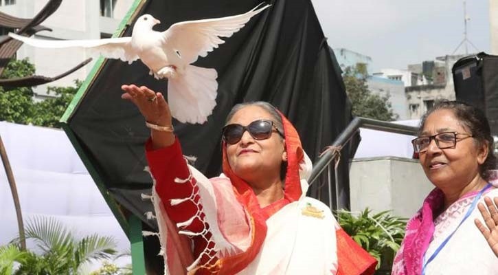 ঢাকা মহানগর আ. লীগের সম্মেলন উদ্বোধন করলেন প্রধানমন্ত্রী