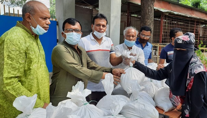 ১৪ হাজার পরিবারকে ত্রাণ দিচ্ছেন সাবের হোসেন