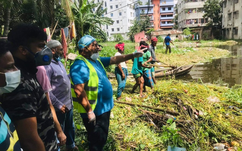 কদমতলায় শুরু হলো এডিশ মশা ধ্বংস কর্মসূচি