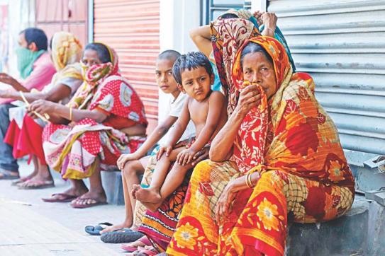 মহামারিতে প্রায় ৭৮ শতাংশ নারী-প্রধান পরিবার অর্থনৈতিক সংকটে: জরিপ