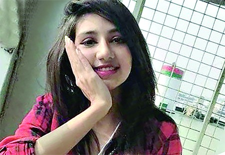 প্রীতির পরিবারে শুধুই কান্না