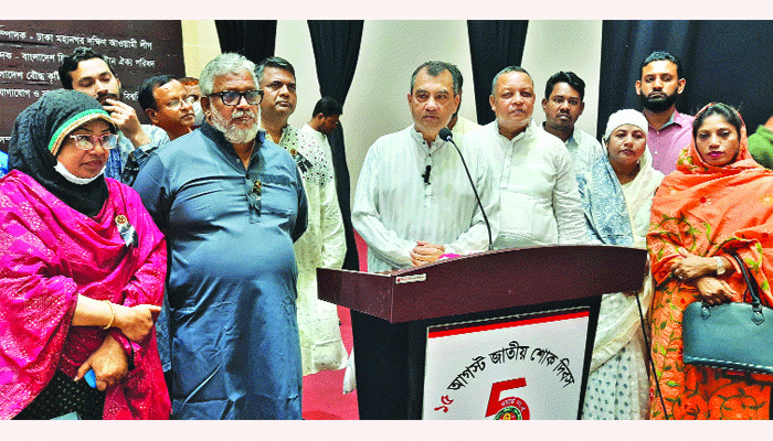 সাবের হোসেন চৌধুরী : যারা বাংলাদেশে বিশ্বাস করে না, এখনো তৎপর তারা