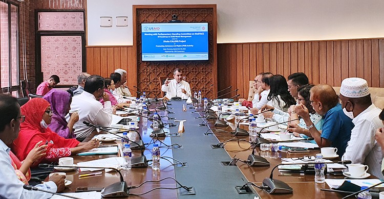 ‘শহরে বর্জ্য সংগ্রহের দক্ষতা ৫০ শতাংশেরও কম’