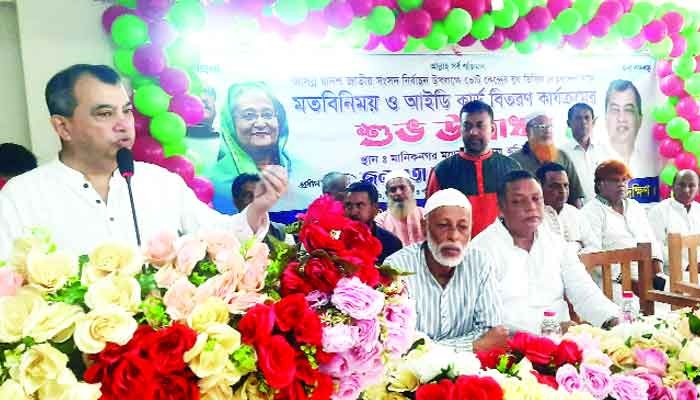 সাবের হোসেন চৌধুরী : শেখ হাসিনার নেতৃত্বে বাংলাদেশ উন্নয়নের রোল মডেল